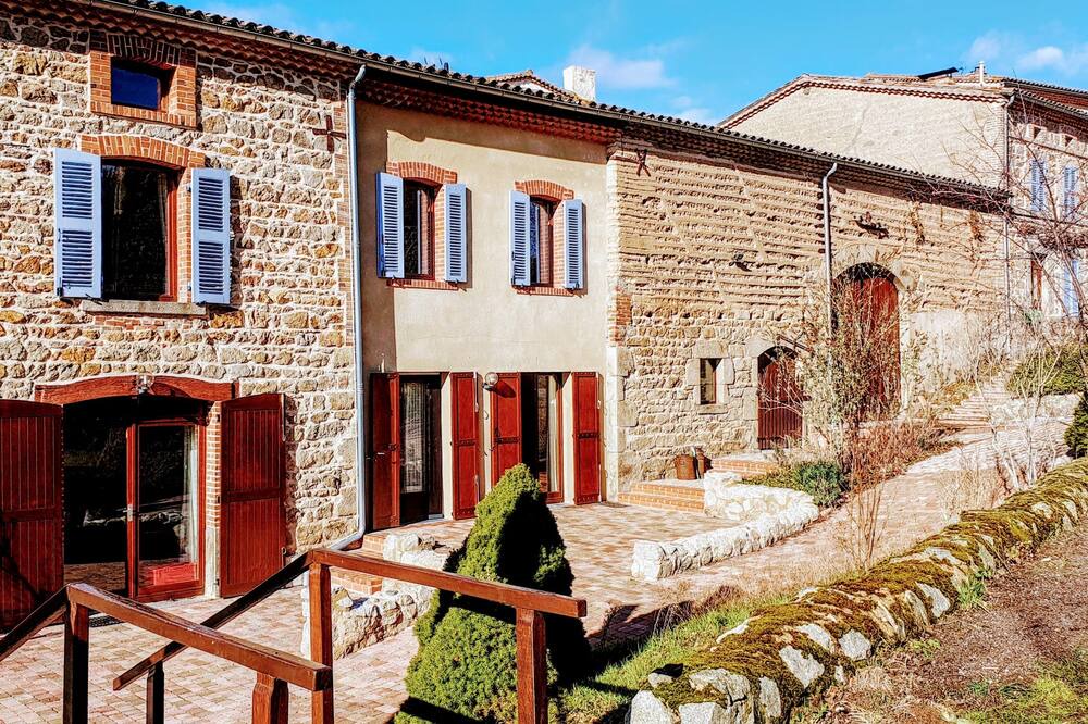 Photo of Outdoor in Trezioux