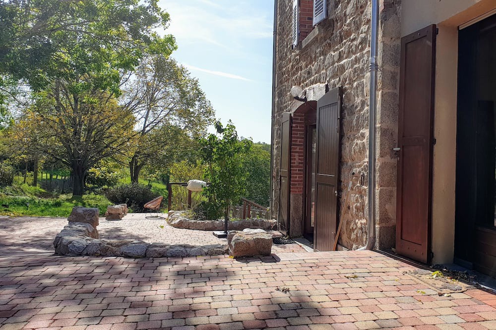 Photo of Outdoor in Trezioux