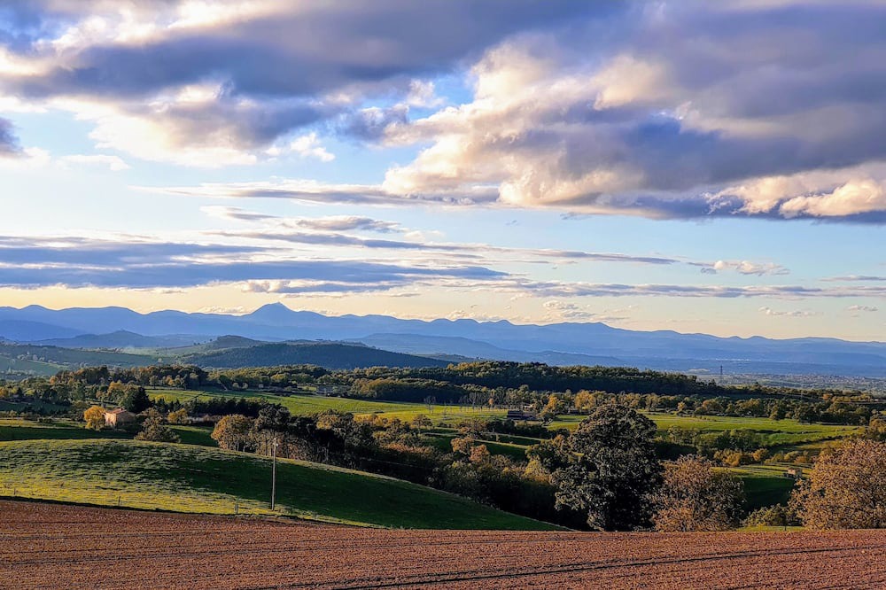 Photo of Outdoor in Trezioux