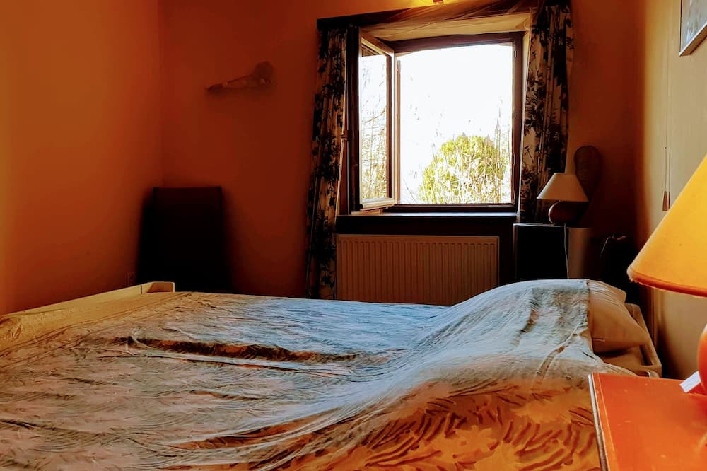 Photo of Bedroom in Trezioux