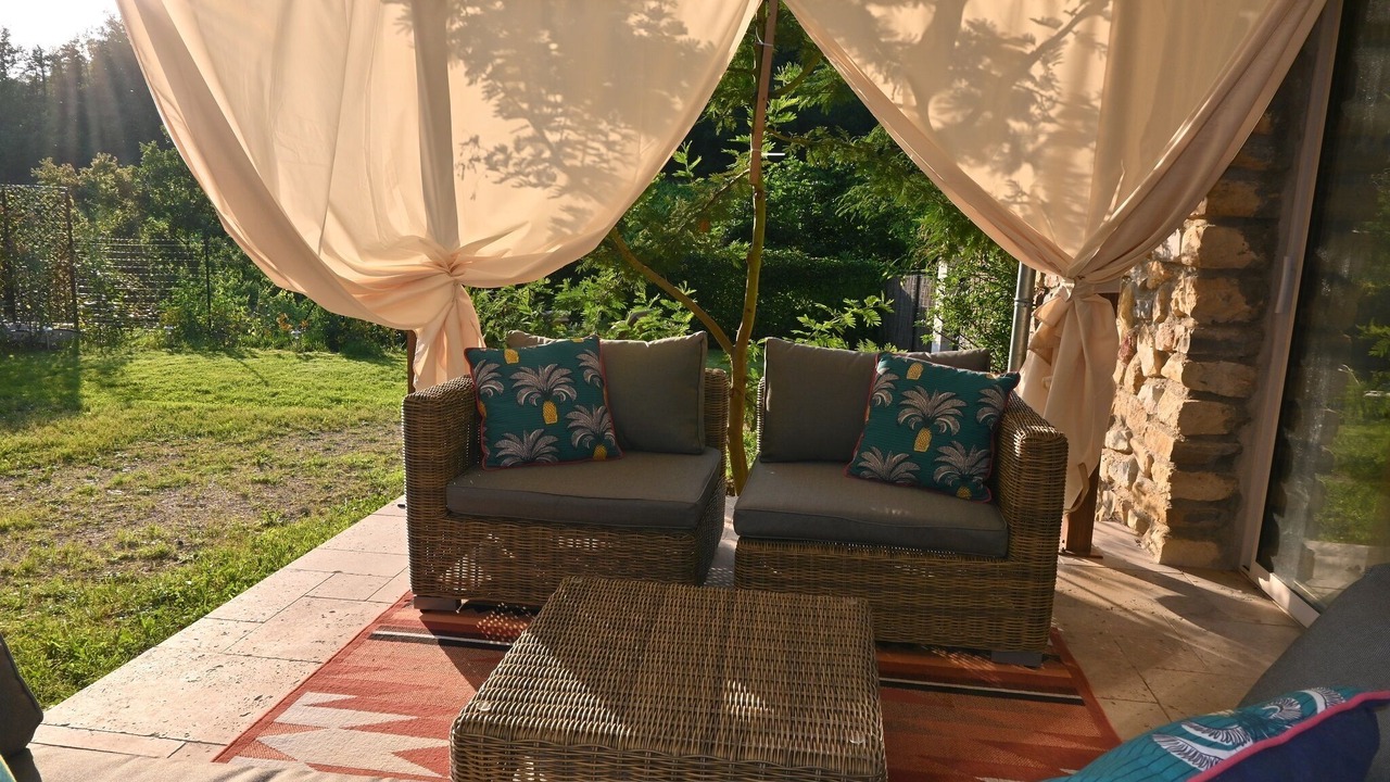 Photo of Outdoor in Rochecolombe