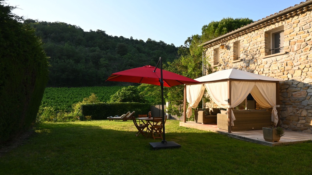 Photo of Outdoor in Rochecolombe