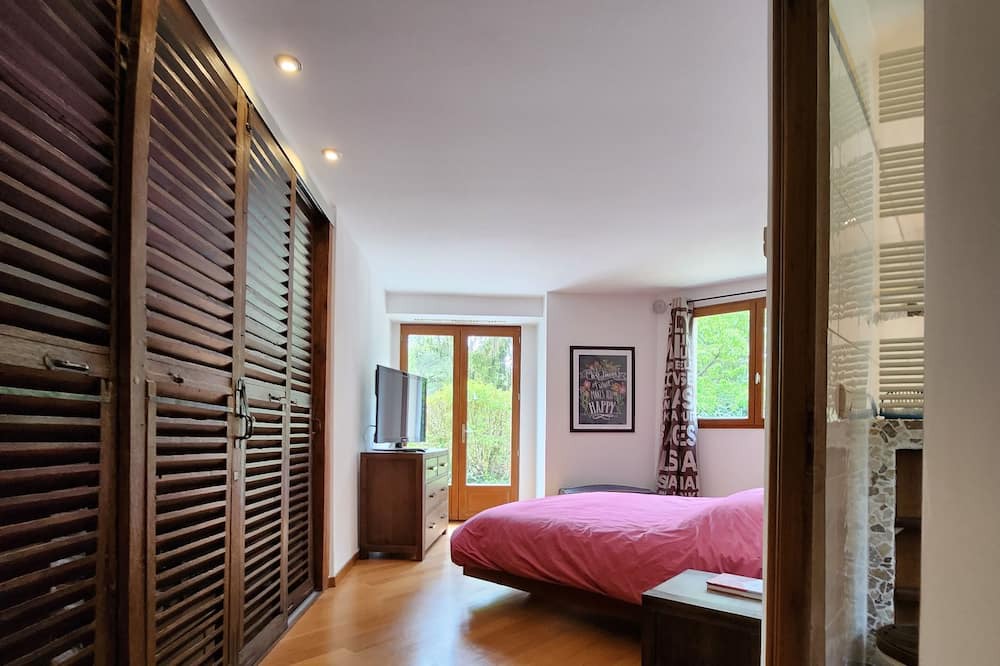 Photo of Bedroom in Bullion