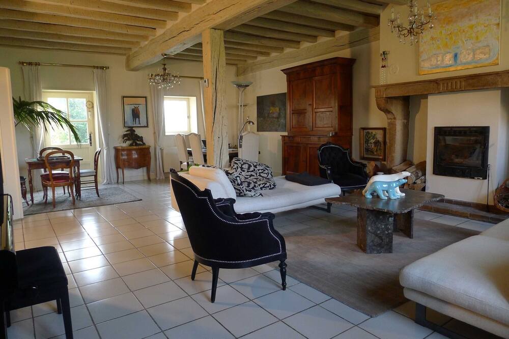 Photo of Livingroom in Franxault