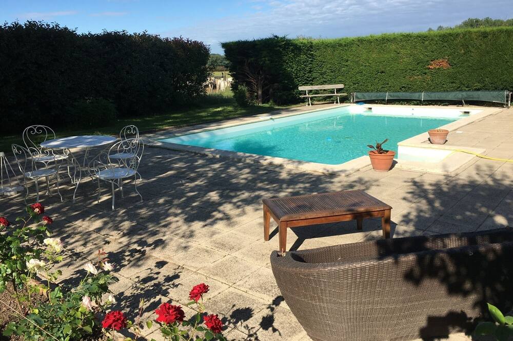 Photo of Outdoor in Franxault