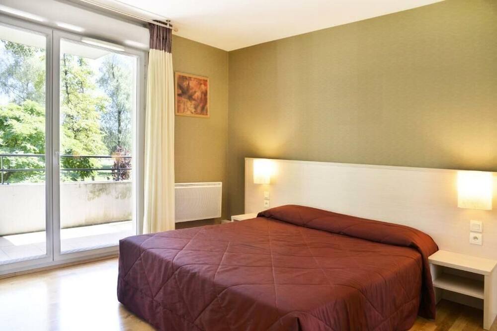 Photo of Bedroom in Divonne-les-Bains