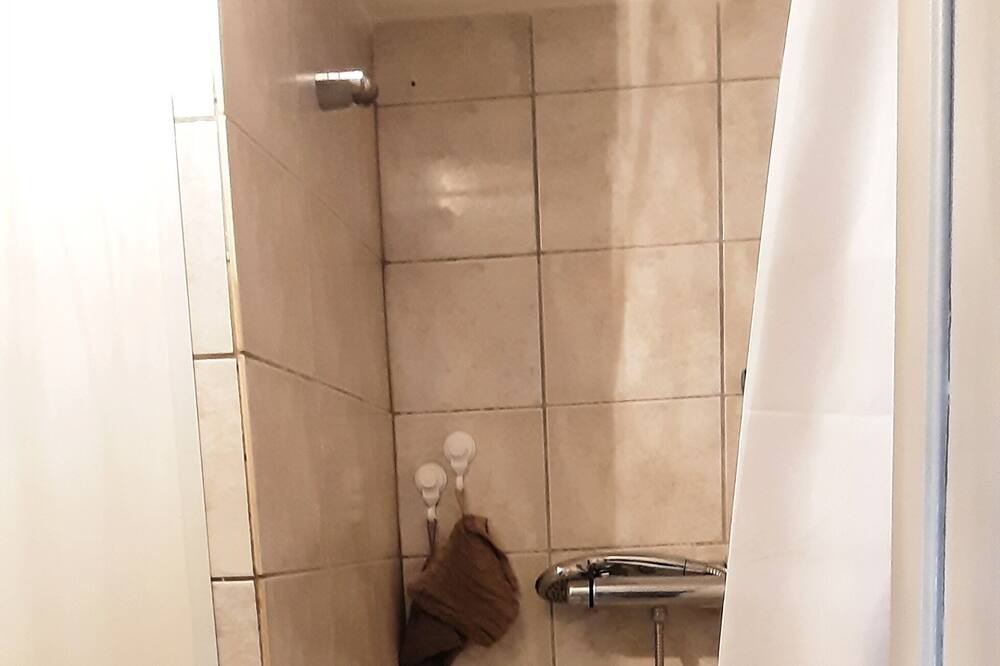 Photo of Bathroom in Lavilledieu