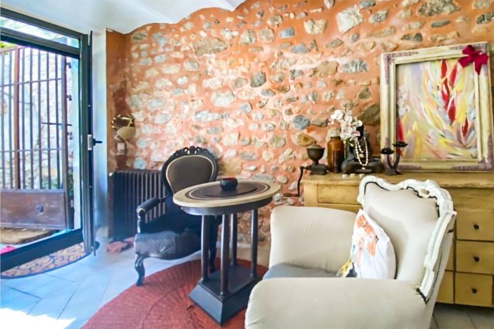 Photo of Bedroom in Nyons