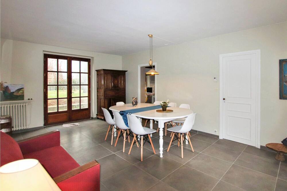 Photo of Bedroom in Chateauneuf-du-Rhone