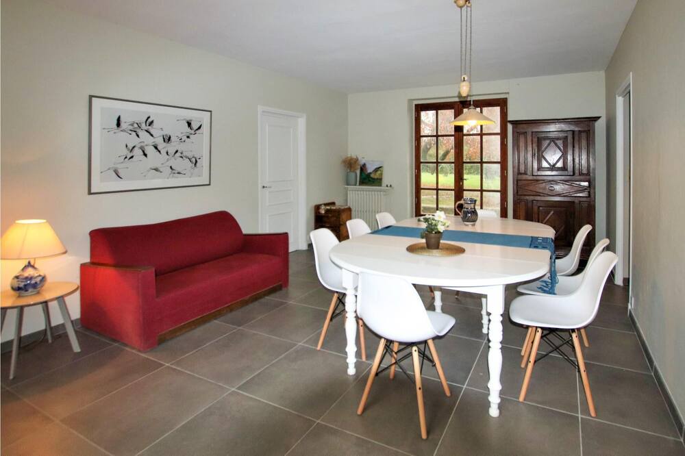 Photo of Bedroom in Chateauneuf-du-Rhone