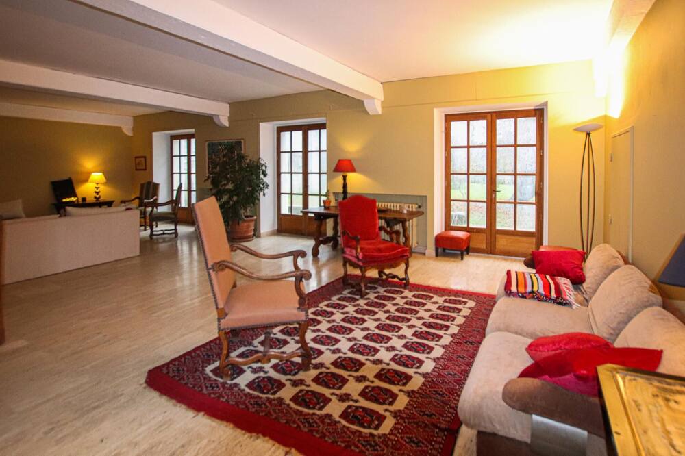 Photo of Bedroom in Chateauneuf-du-Rhone