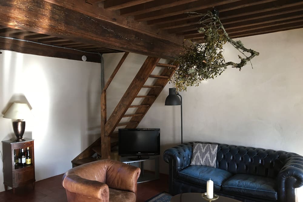 Photo of Livingroom in Cussy-en-Morvan