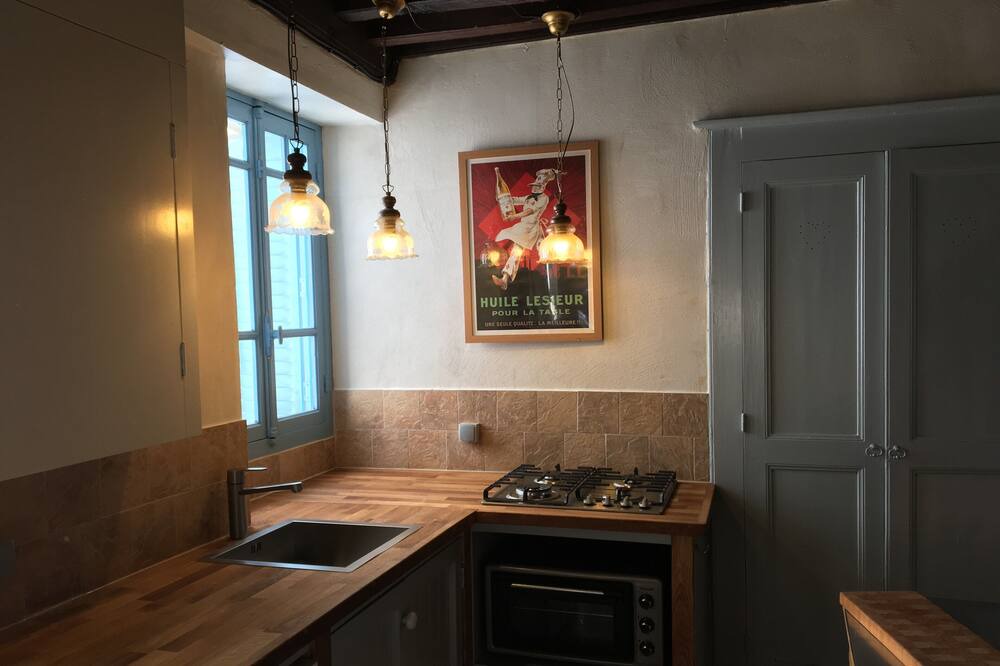Photo of Kitchen in Cussy-en-Morvan