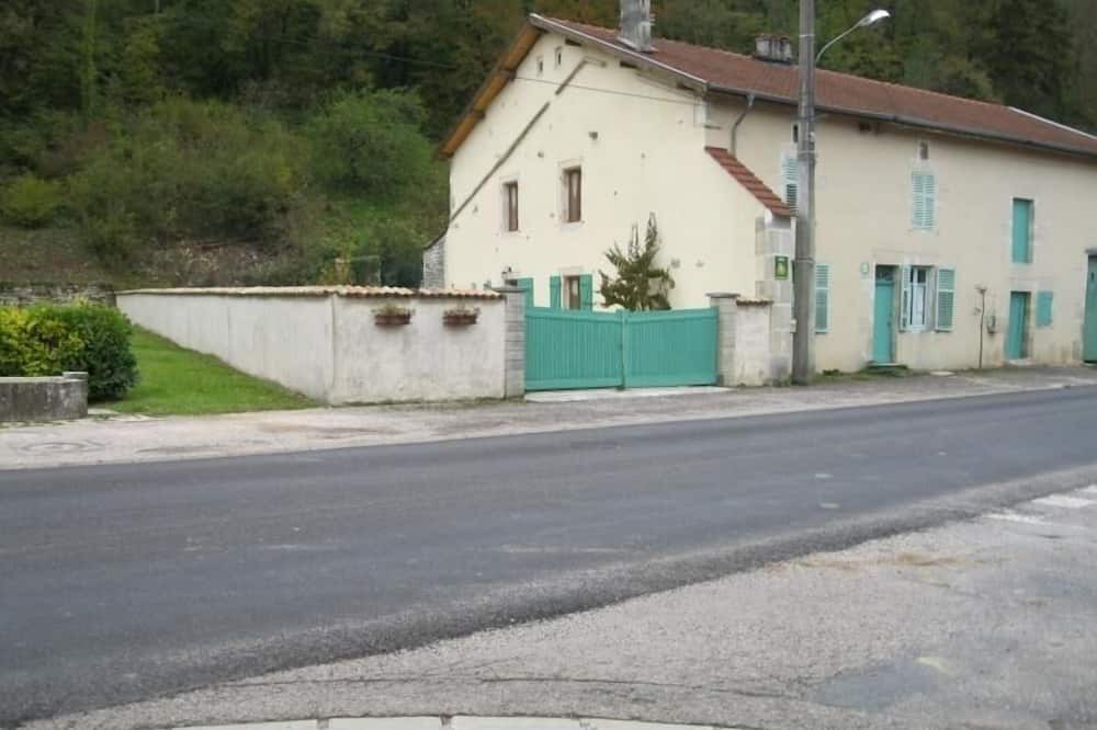 Photo of Outdoor in Saint-Amand-sur-Ornain
