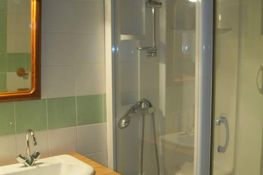 Photo of Bathroom in Saint-Amand-sur-Ornain