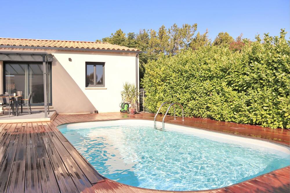 Photo of Outdoor in Violes