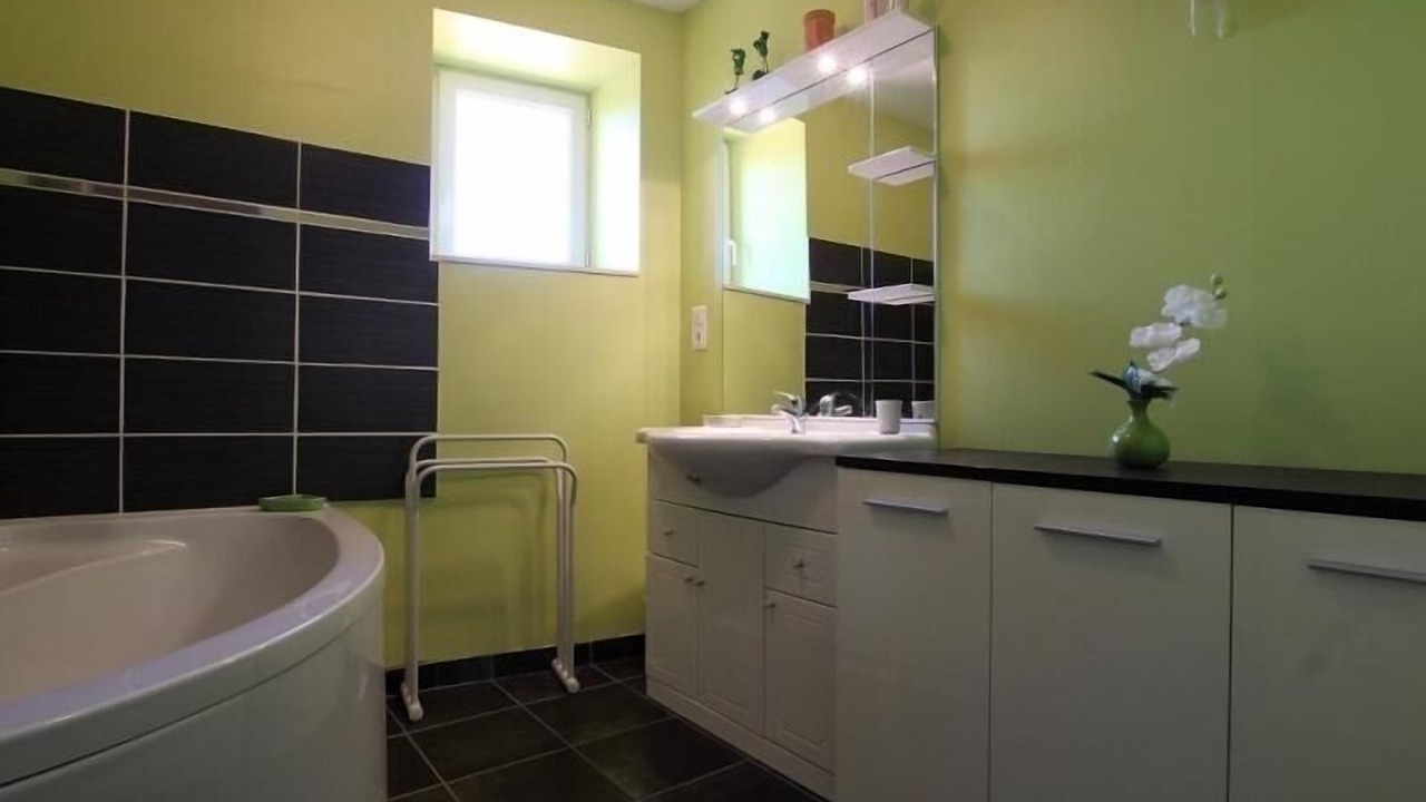 Photo of Bathroom in Rauret
