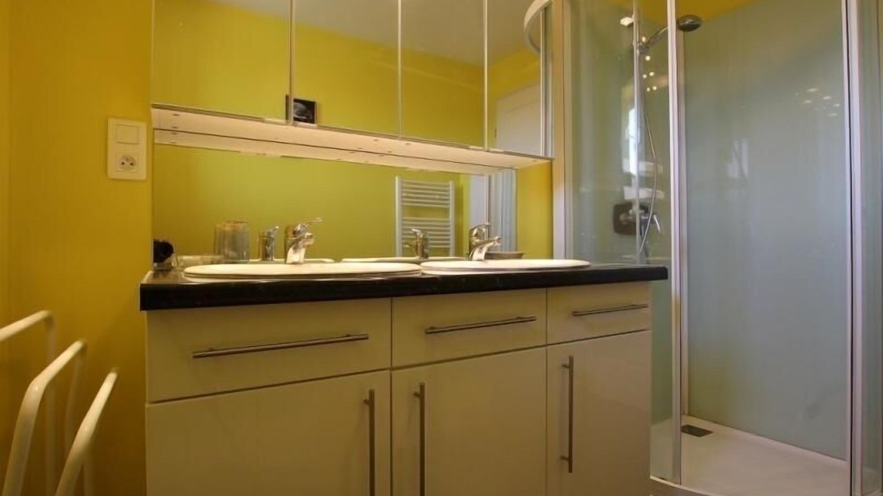 Photo of Bathroom in Rauret