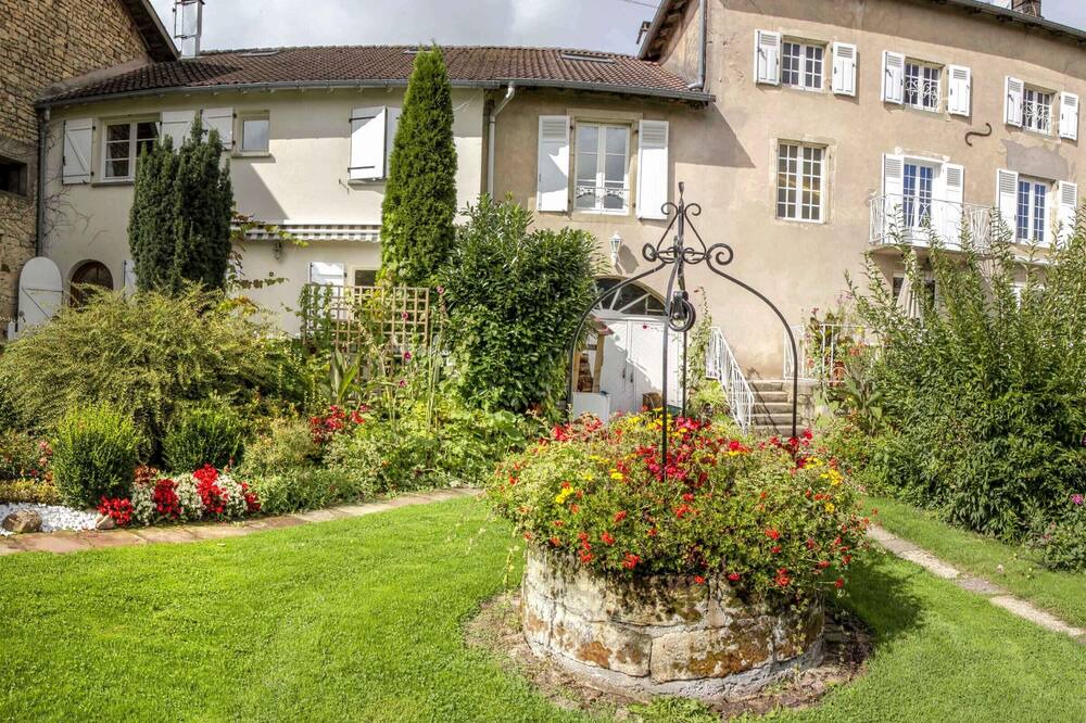 Photo of Outdoor in Remoncourt