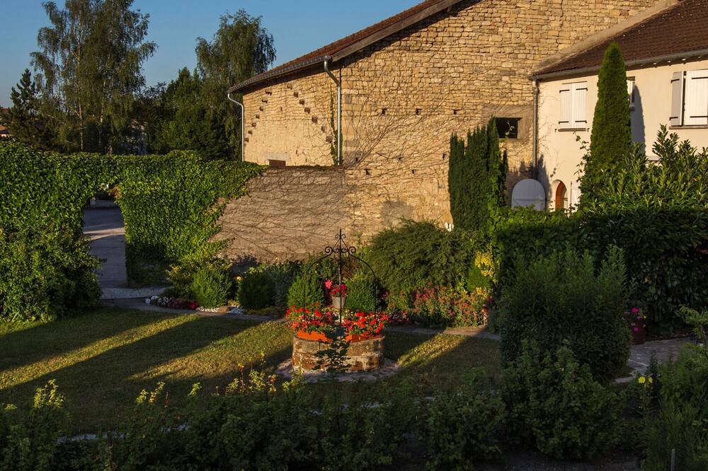 Photo of Outdoor in Remoncourt