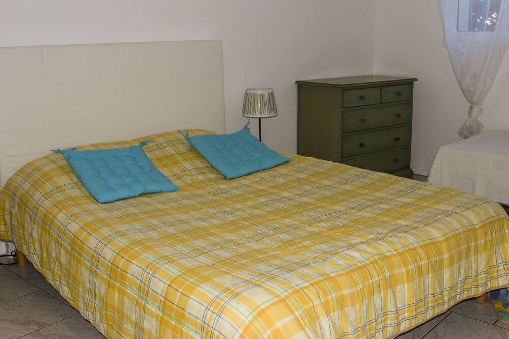 Photo of Bedroom in Remoncourt