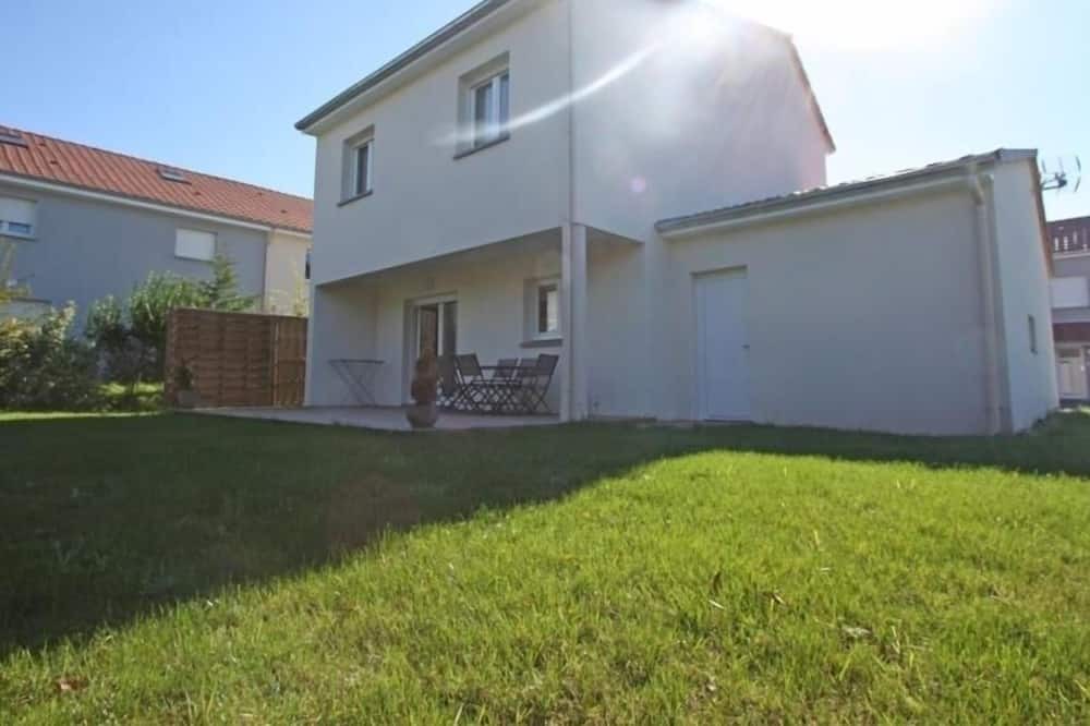Photo of Outdoor in Jeuxey