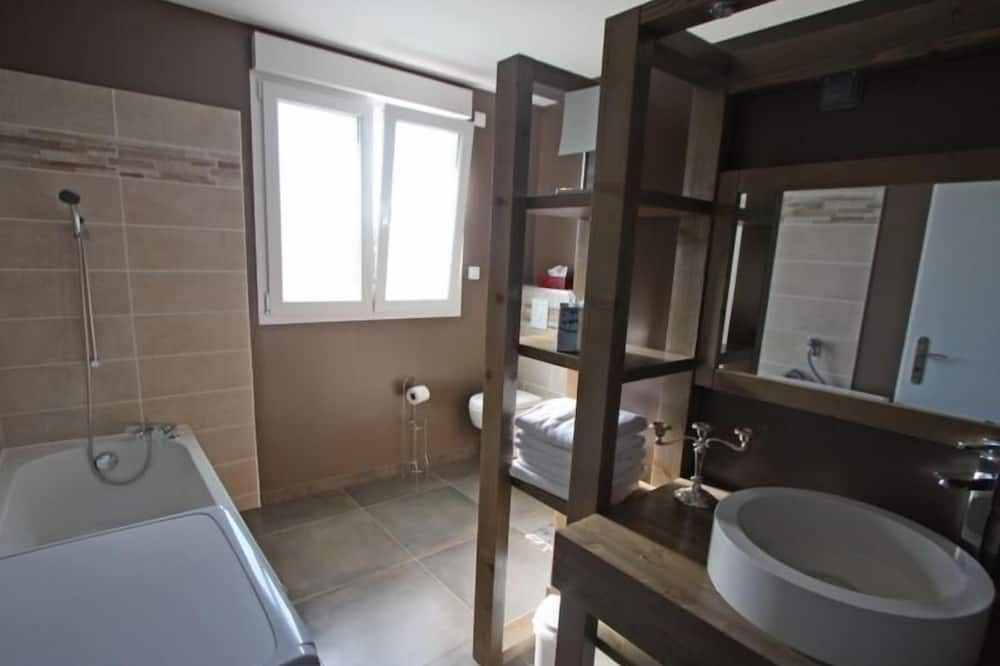 Photo of Bathroom in Jeuxey