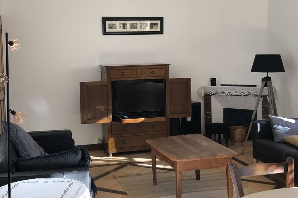 Photo of Livingroom in Faucon