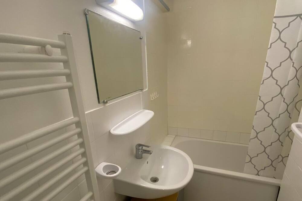 Photo of Bathroom in Besancon
