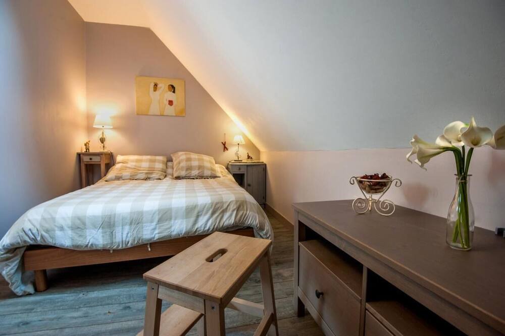 Photo of Bedroom in Flacey-en-Bresse
