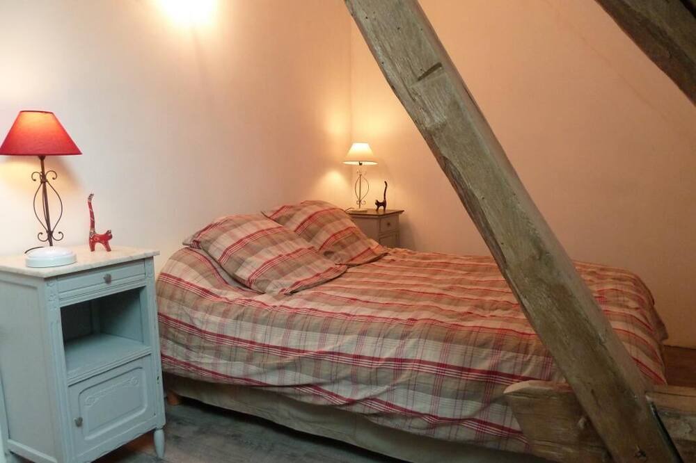 Photo of Bedroom in Flacey-en-Bresse