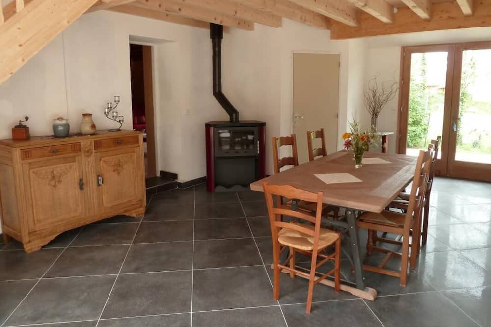 Photo of Livingroom in Flacey-en-Bresse