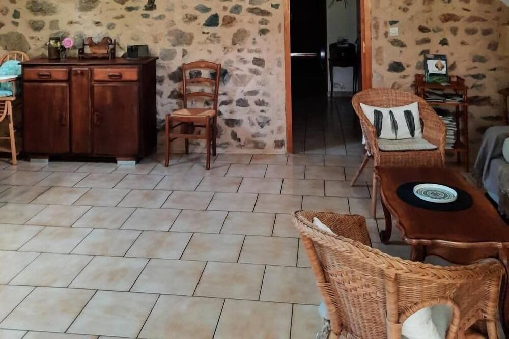 Photo of Livingroom in La Grande-Verriere