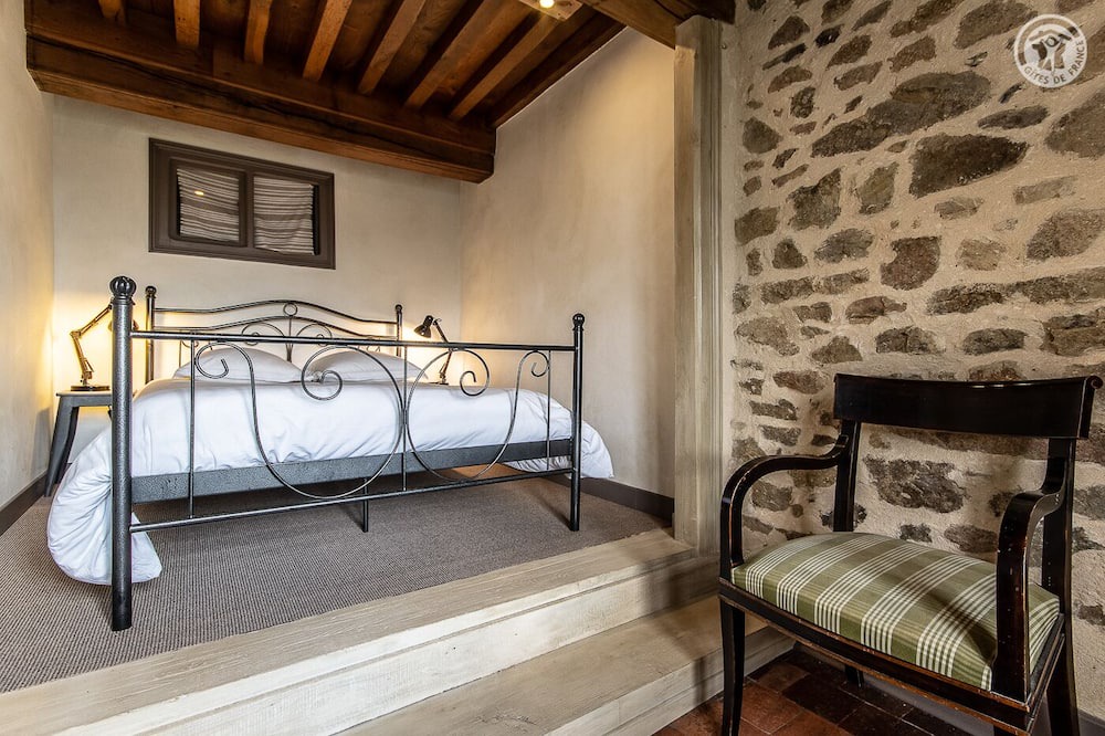 Photo of Bedroom in Anost