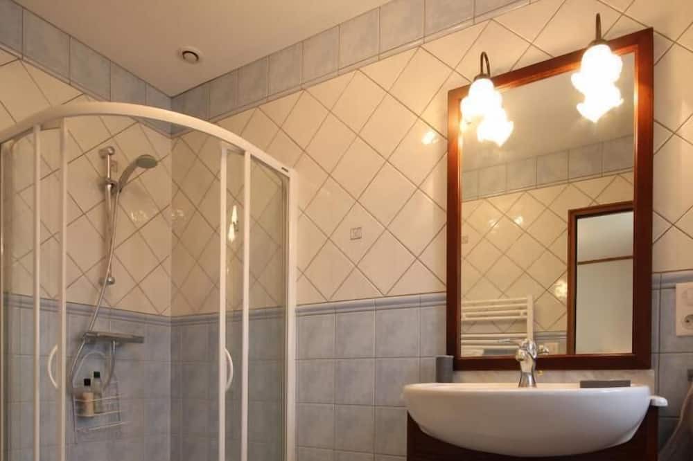 Photo of Bathroom in Sassangy