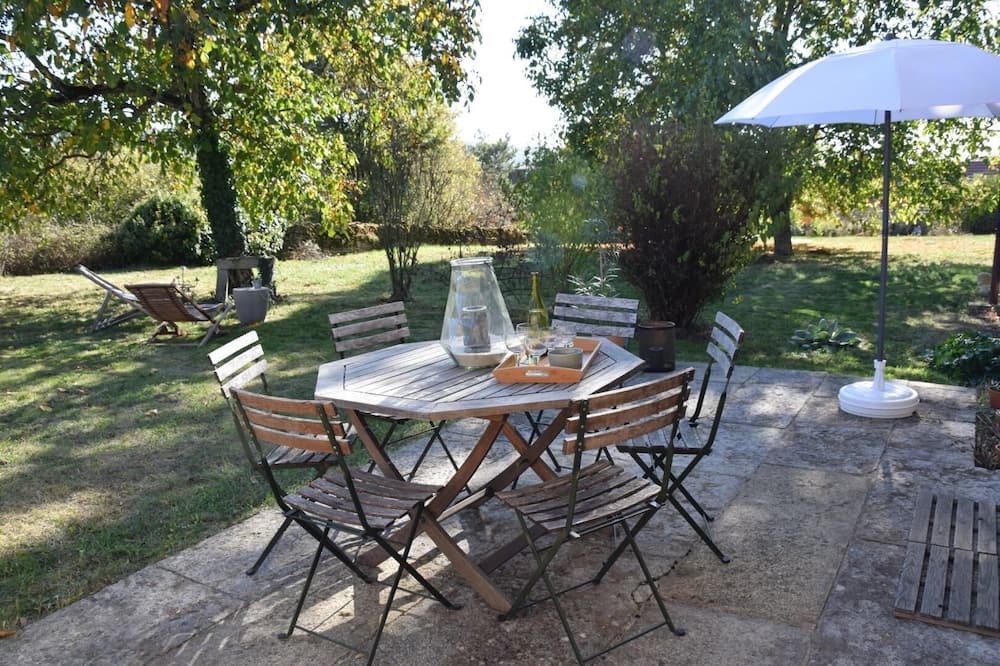 Photo of Patio Balcony in Sassangy