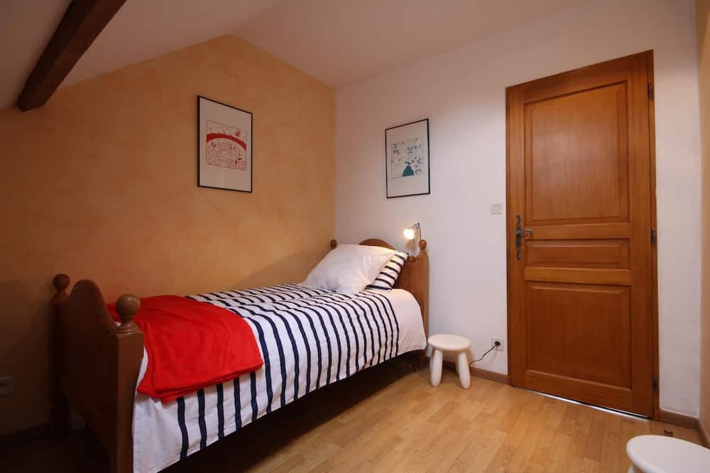 Photo of Bedroom in Sassangy