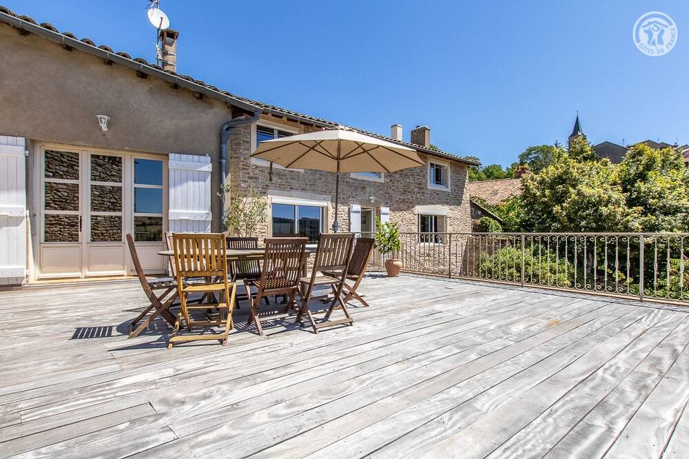 Photo of Patio Balcony in La Roche-Vineuse