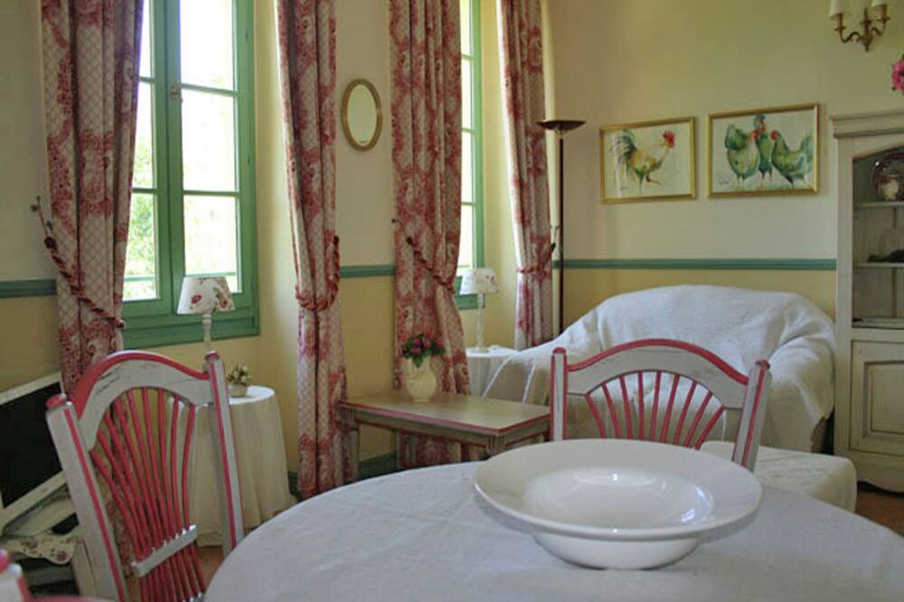Photo of Livingroom in Montbrun-les-Bains