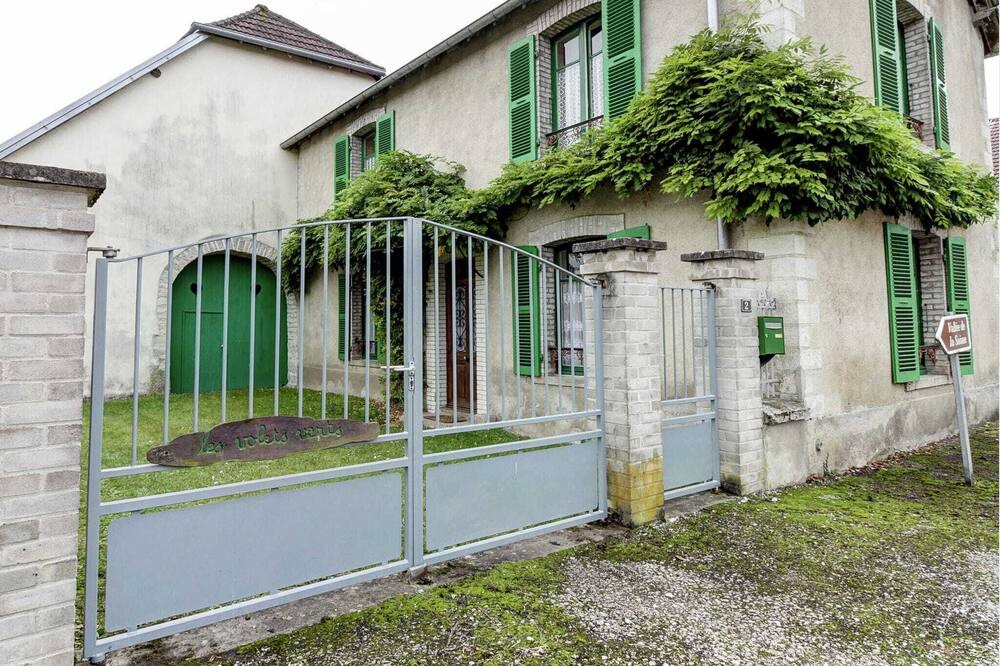 Photo of Outdoor in Vanne