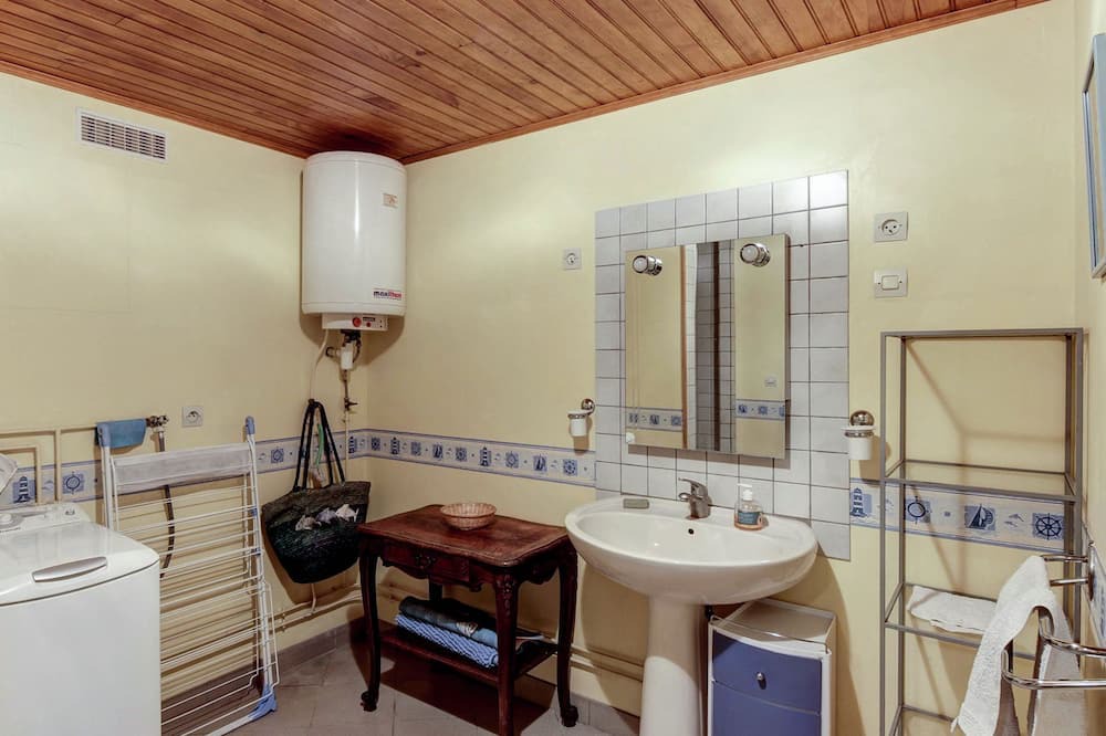 Photo of Bathroom in Vanne