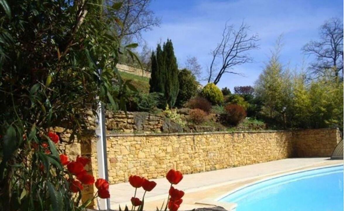 Photo of Outdoor in Saint-Maurice-les-Chateauneuf
