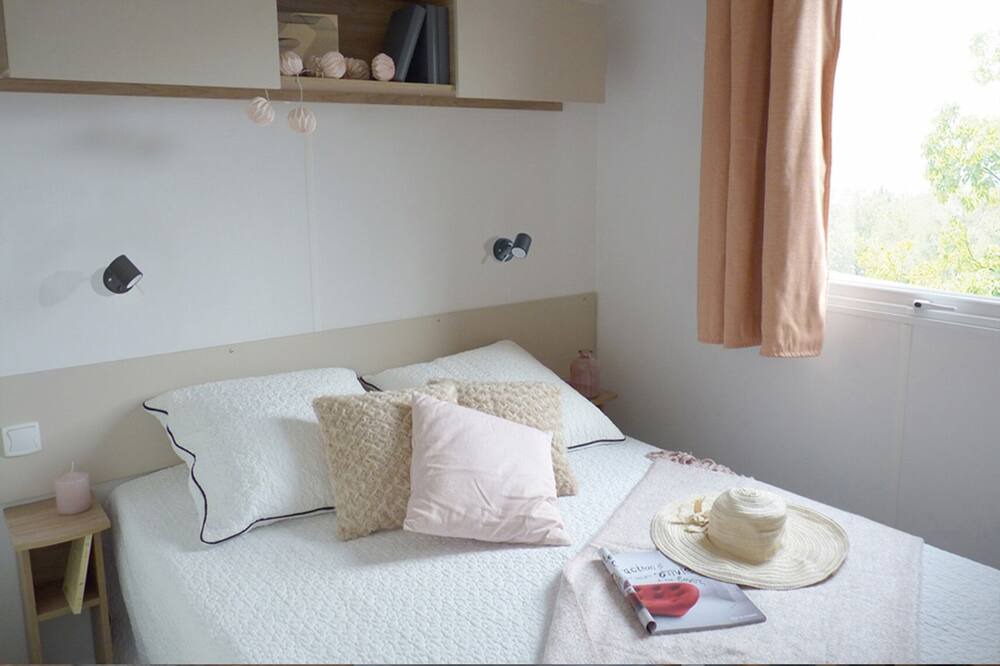 Photo of Bedroom in Condrieu