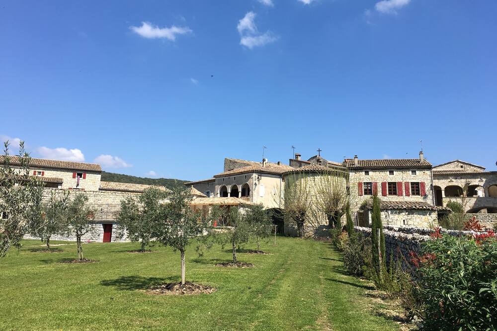 Photo of Outdoor in Saint-Maurice-d'Ibie