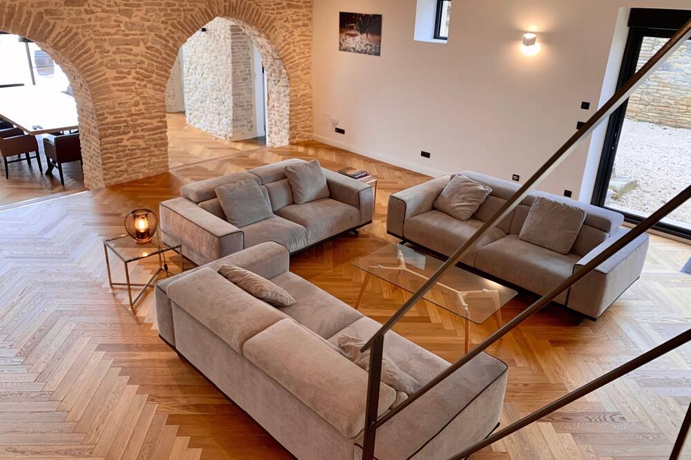 Photo of Bedroom in Ladoix-Serrigny
