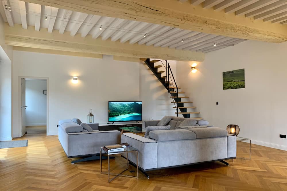 Photo of Bedroom in Ladoix-Serrigny