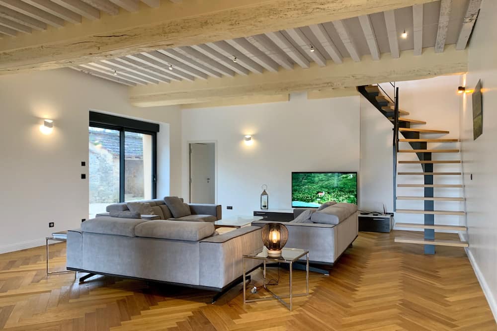 Photo of Bedroom in Ladoix-Serrigny