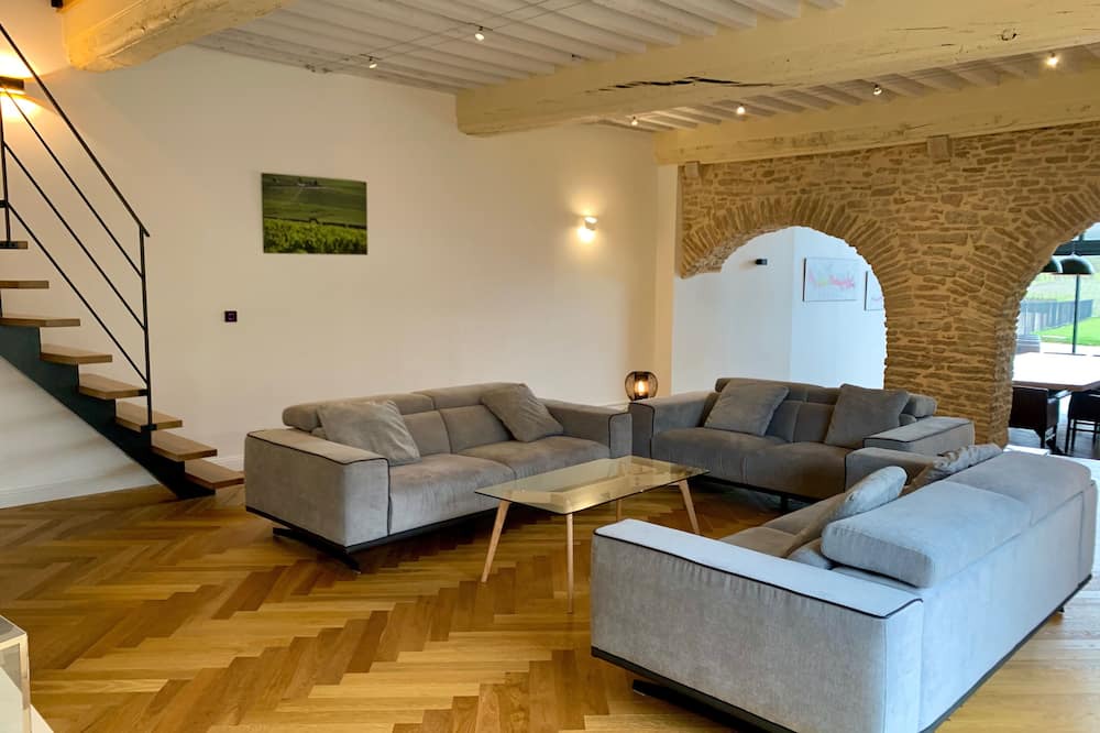 Photo of Bedroom in Ladoix-Serrigny