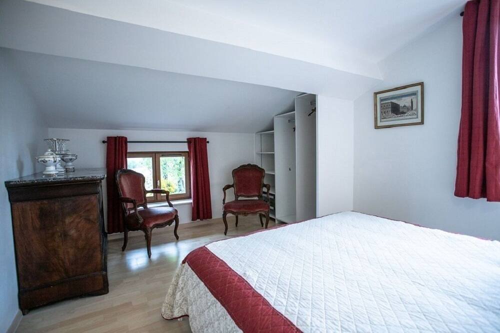 Photo of Bedroom in Fleurie