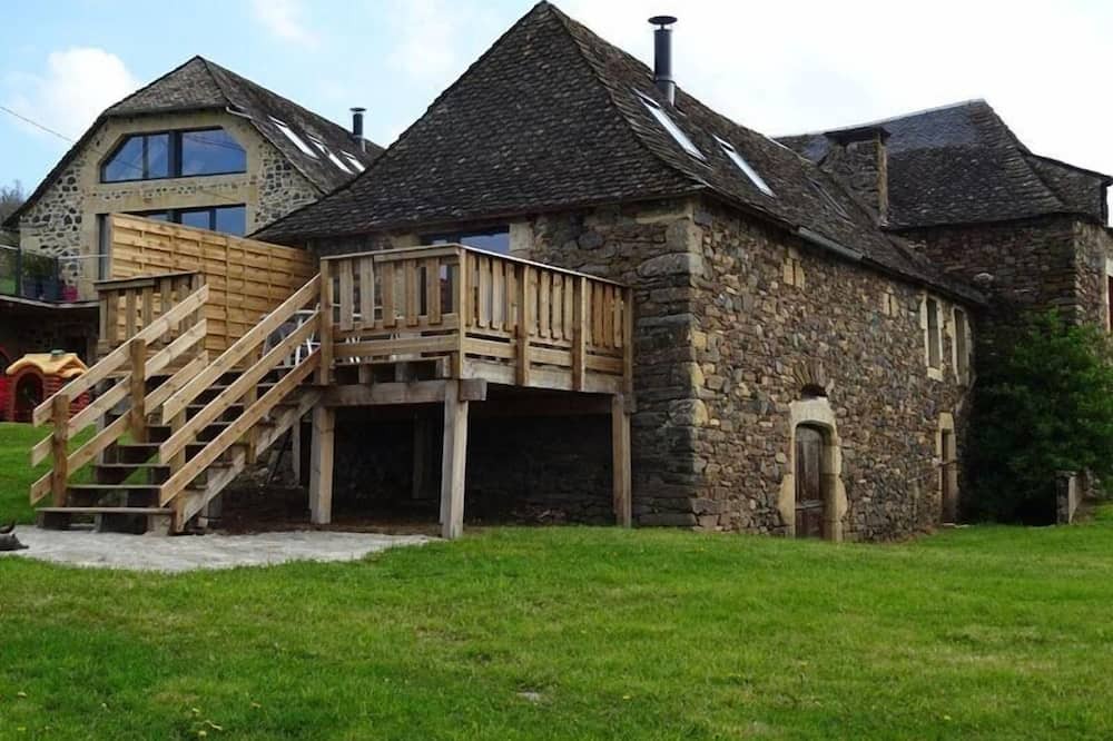 Photo of Outdoor in Castelnau-de-Mandailles